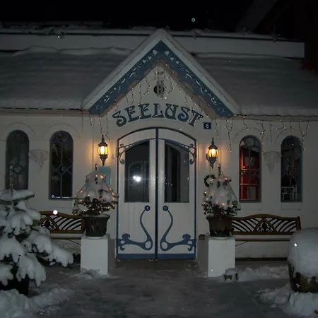 Πανσιόν Seelust Hennstedt (Steinburg)